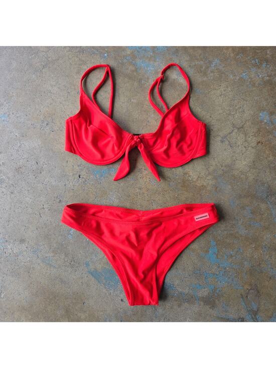 Blackbough Other - Blackbough Swim Red Bikini Size S Cheeky Bottoms Underwire Top Swimsuit